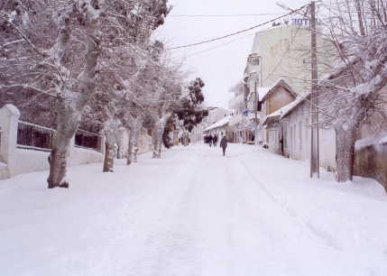 La neige en Tunisie. Une destination de tourisme local